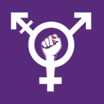 intersektionales feministisches Symbol mit der Faust mit dem rot lackierten Daumennagel in der Mitte auf violettem Hintergrund